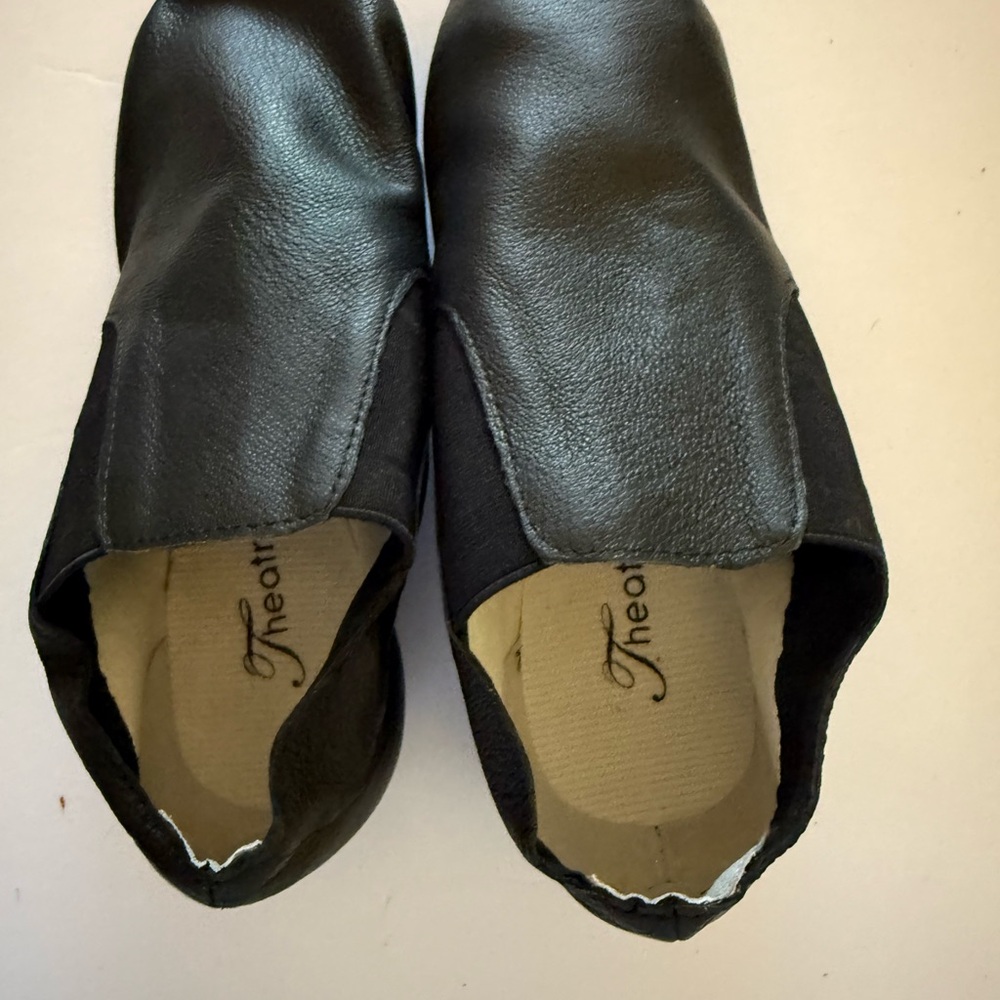 Theatricals Black Jazz Shoes - Picture 2 of 4